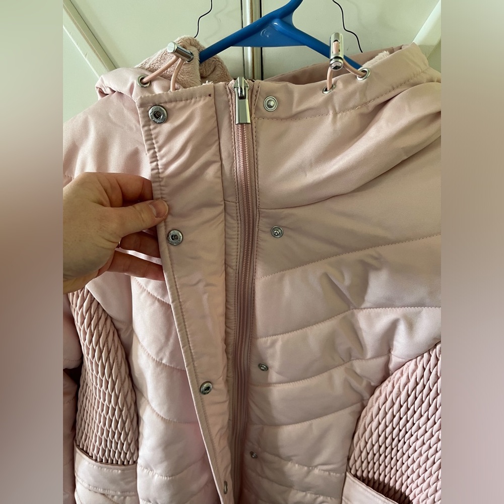 BRAND NEW WITH TAGS. Womens Liz Claiborne coat - Picture 7 of 9